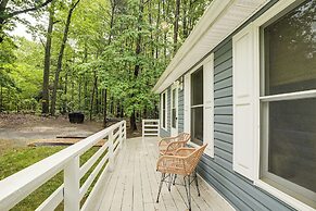 Mineral Cottage w/ Fire Pit: Steps to Lake Anna!