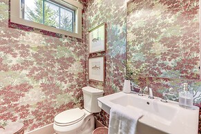 Stunning Cashiers Cottage Rental w/ Screened Porch