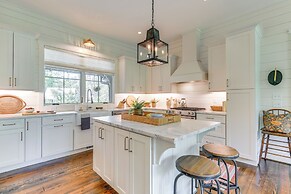 Stunning Cashiers Cottage Rental w/ Screened Porch