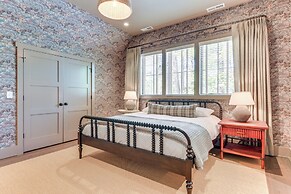 Stunning Cashiers Cottage Rental w/ Screened Porch