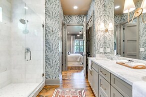 Stunning Cashiers Cottage Rental w/ Screened Porch