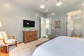 Stunning Cashiers Cottage Rental w/ Screened Porch