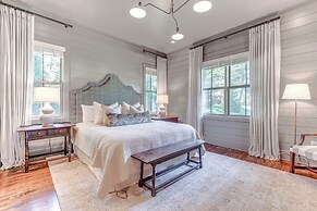 Stunning Cashiers Cottage Rental w/ Screened Porch