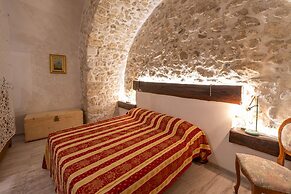 3929 Casa Ferrante by Barbarhouse