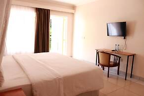 IZAAK WALTON INN EMBU