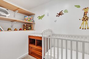 Mommyc's Villa Fun House 4 Bedroom Home by RedAwning