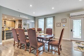 Mommyc's Villa Fun House 4 Bedroom Home by RedAwning