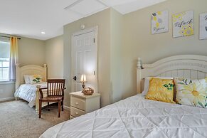 Mommyc's Villa Fun House 4 Bedroom Home by RedAwning