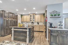 Mommyc's Villa Fun House 4 Bedroom Home by RedAwning