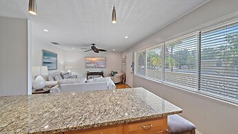 Siesta Sea Gem 2 Bedroom Condo by RedAwning