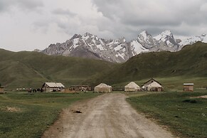 Visit Kel-Suu Yurt Camp