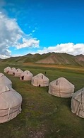 Visit Kel-Suu Yurt Camp