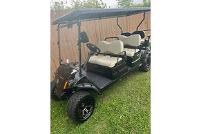 Downtown Cozy 2 BR Apt - 4min drive MardiGras Park