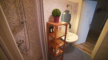 Barcolana Lodge Intero