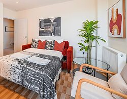 Festival Place Modern Town Center Apt