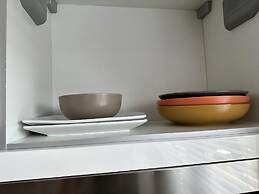 Condo Apartment With Workspace