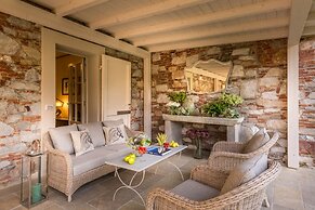 Egidio City Farmhouse