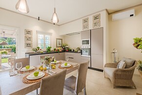 Egidio City Farmhouse