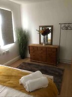 Stunning 3-bed House in Bristol