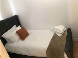 Stunning 3-bed House in Bristol