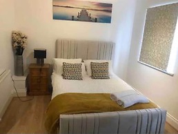 Stunning 3-bed House in Bristol