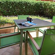 Welcomely - Lisabet Garden