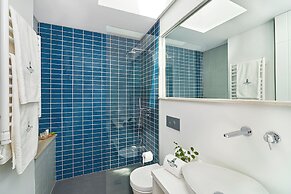 Mercedes Country House