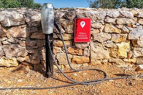 Mercedes Country House