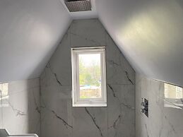 The Croydon Penthouse