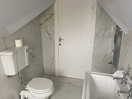 The Croydon Penthouse