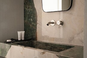 Demetra Luxury Suites