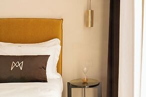 Demetra Luxury Suites