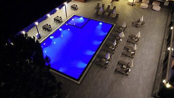 Baronet Tiny House Boutique Hotel
