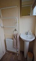 Comfortable Mobile Home in the Countryside