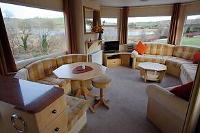 Comfortable Mobile Home in the Countryside