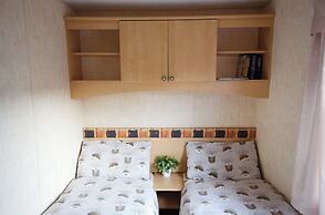 Comfortable Mobile Home in the Countryside