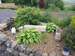Comfortable Mobile Home in the Countryside