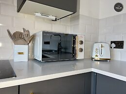 City Centre 1-bed Apartment in Preston With Sky