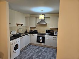 Stunning 2-bed Apt-freeparking, Close to City