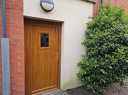 Stunning 2-bed Apt-freeparking, Close to City
