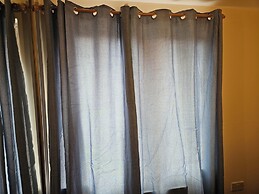 Stunning 2-bed Apt-freeparking, Close to City