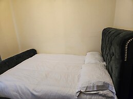 Stunning 2-bed Apt-freeparking, Close to City