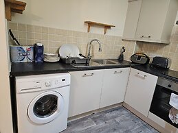 Stunning 2-bed Apt-freeparking, Close to City