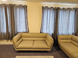 Stunning 2-bed Apt-freeparking, Close to City