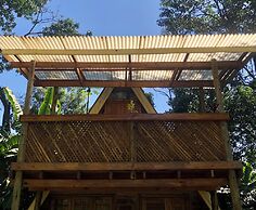 Charming A-frame Charming House in Arusha Village