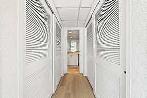 Oceanfront Condo With Ocean Views