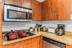 Oceanfront Condo With Ocean Views