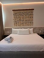 Studio Toh 210 - Elle Residence