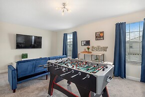 1509 MC - Opulent 7BR Villa With Pool Games