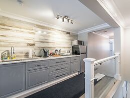 Somerset Lakeside Resort